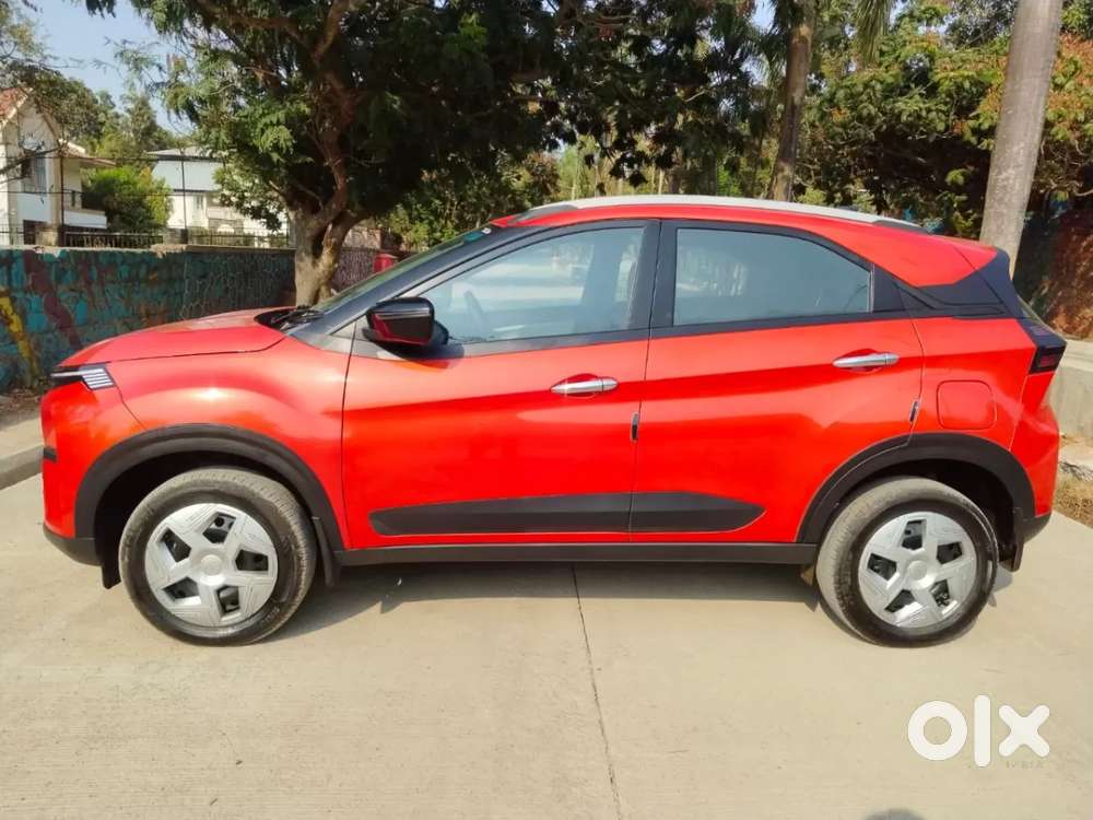 Tata Nexon, 2024, Petrol
