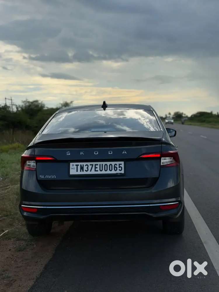 Skoda Slavia 1.0 Tsi 2024