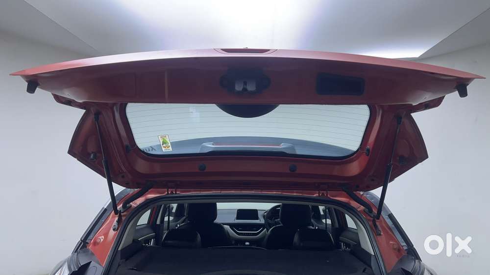Tata Nexon 1.2 Revotron Xz Plus Dual Tone, 2022, Petrol