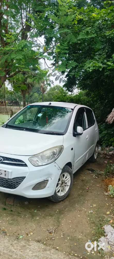 Hyundai I10 Sportz 2011 Model
