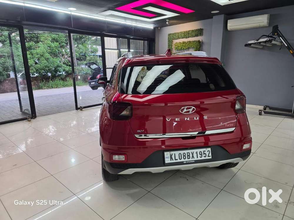 Hyundai Venue Sx Plus Dct Turbo 2021 Petrol Well Maintained