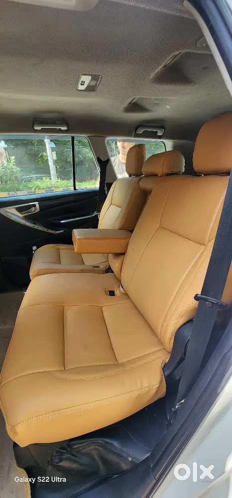 Toyota Innova Crysta 2019