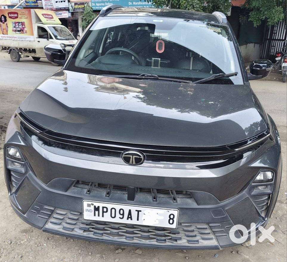 Tata Nexon 1.2 Revotron Xt, 2025, Diesel
