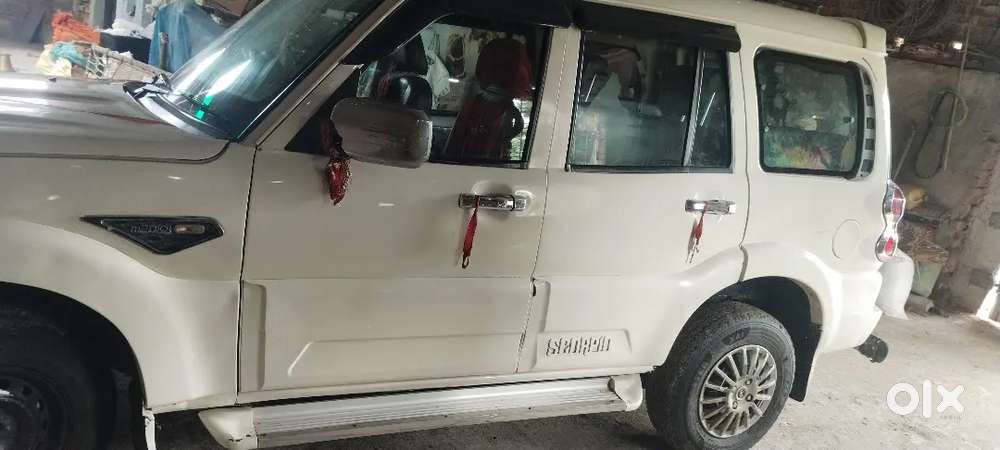 Scorpio S3 9 Sitter
