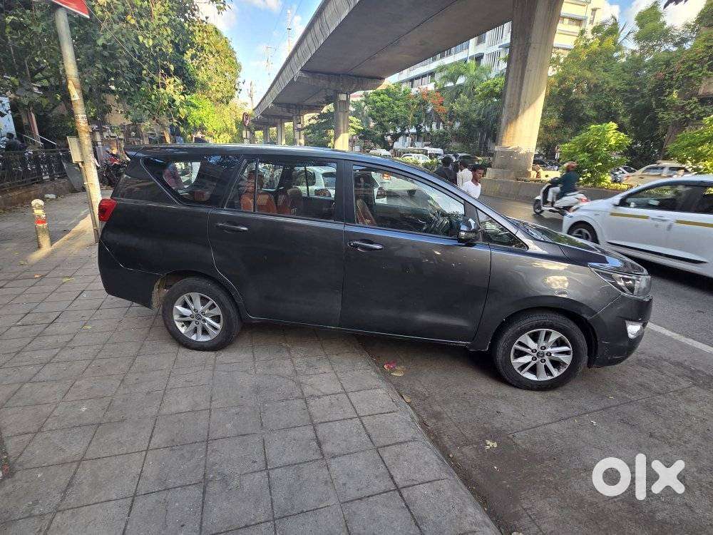 Toyota Innova Crysta 2.4 G Plus Mt 7 Str, 2018, Diesel