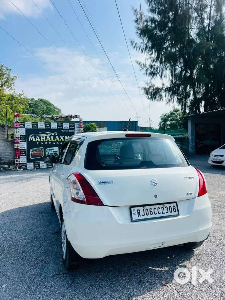 Maruti Suzuki Swift Lxi, 2015, Petrol
