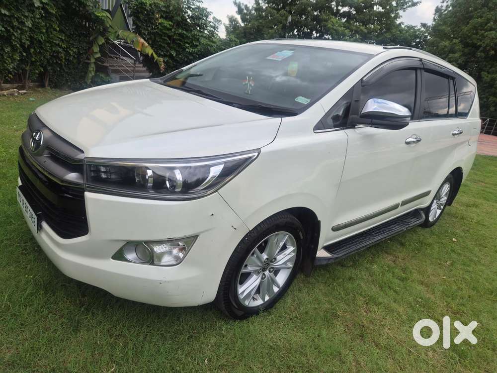 Toyota Innova Crysta 2.8z Automatic, 2018, Diesel