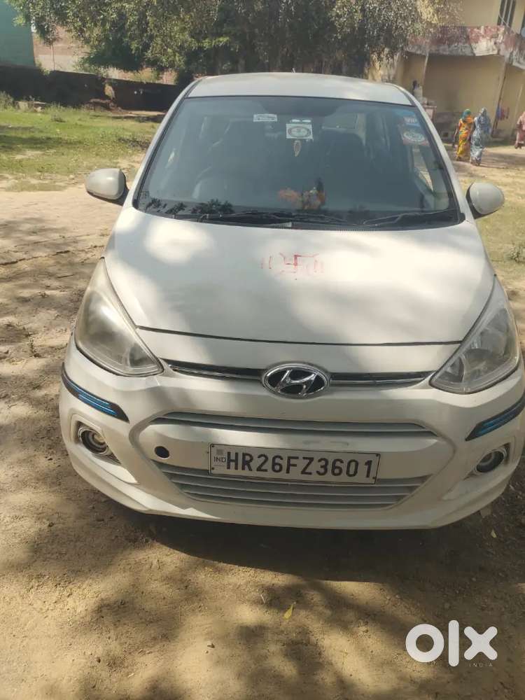 Hyundai Xcent Base 2016 Model