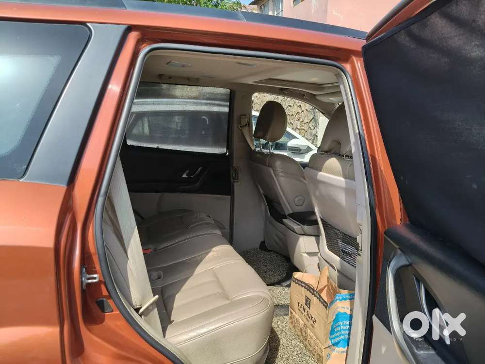 Mahindra Xuv500 2.2 W10 2017
