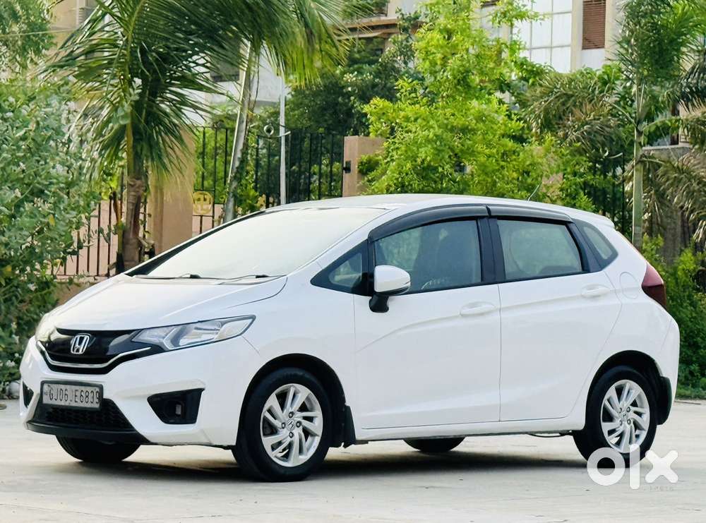 Honda Jazz V Automatic, 2015, Petrol