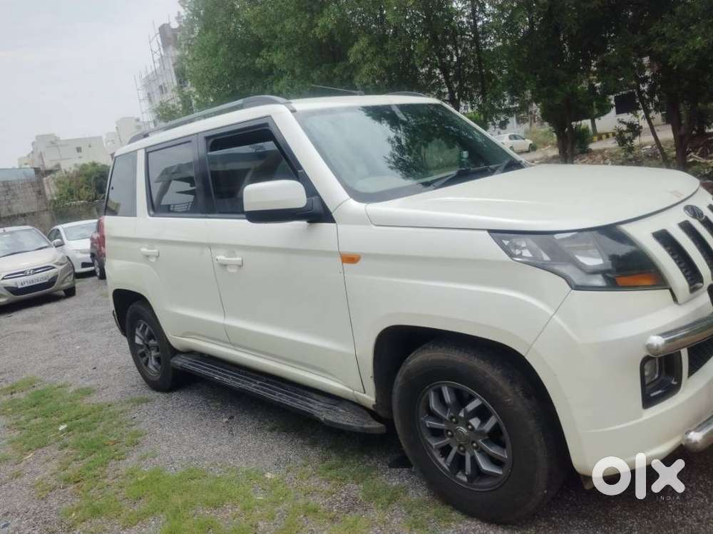 Mahindra Tuv 300 T10, 2018, Diesel