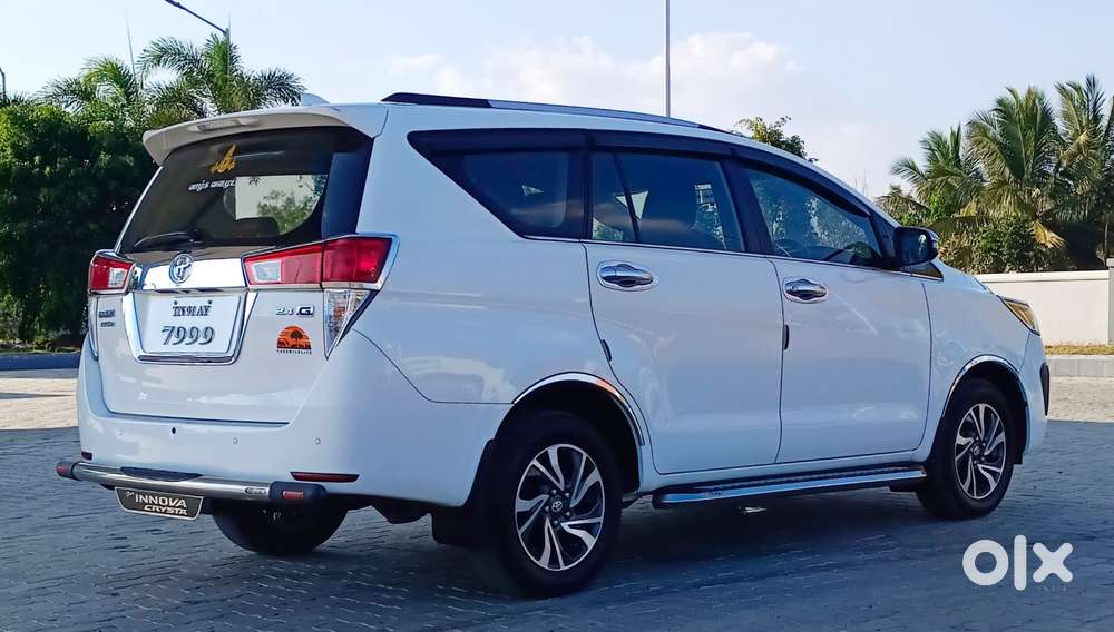 Toyota Innova Crysta