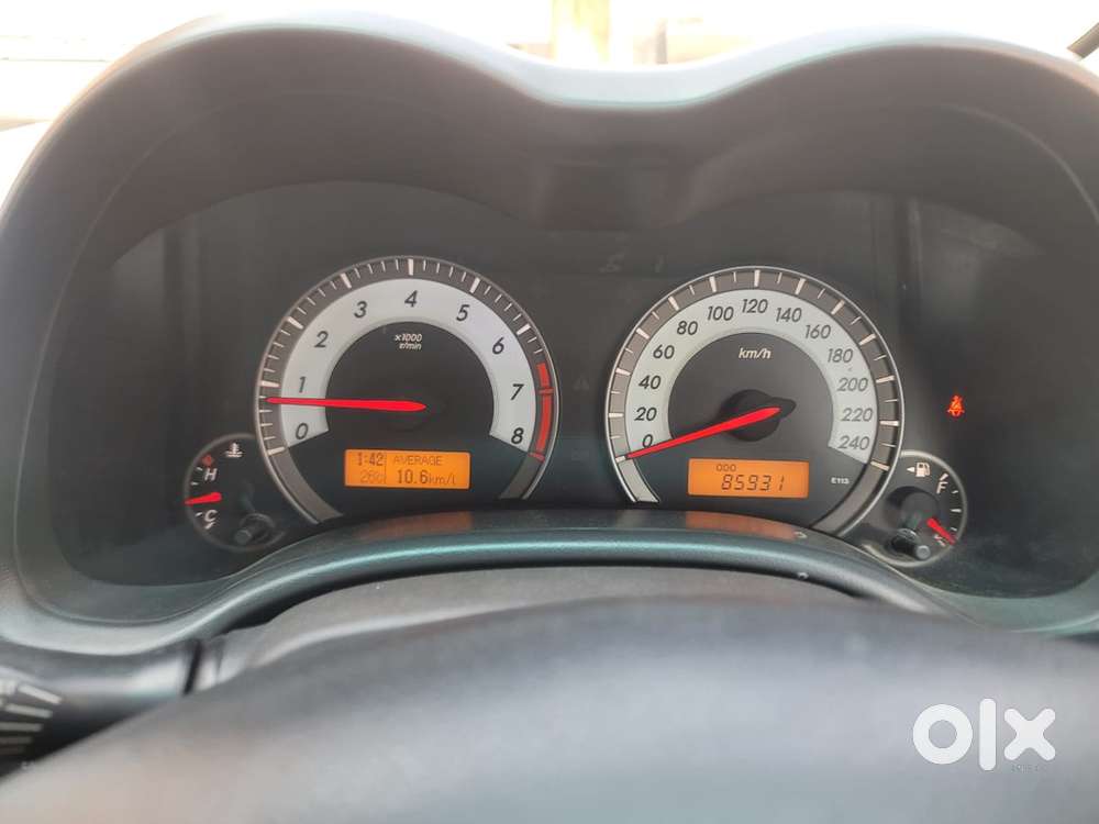 Toyota Corolla Altis 2011