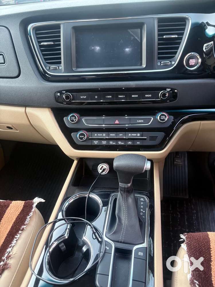 Kia Carnival Prestige, 2021, Diesel