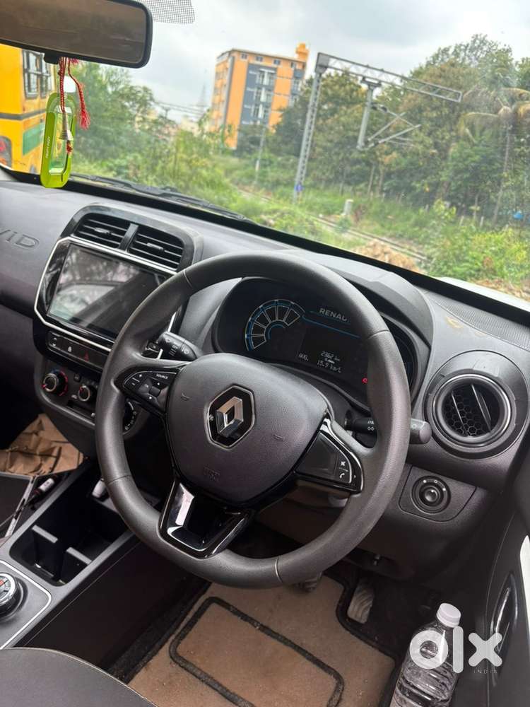 2023 Renault Kwid Petrol Automatic Dual Tone