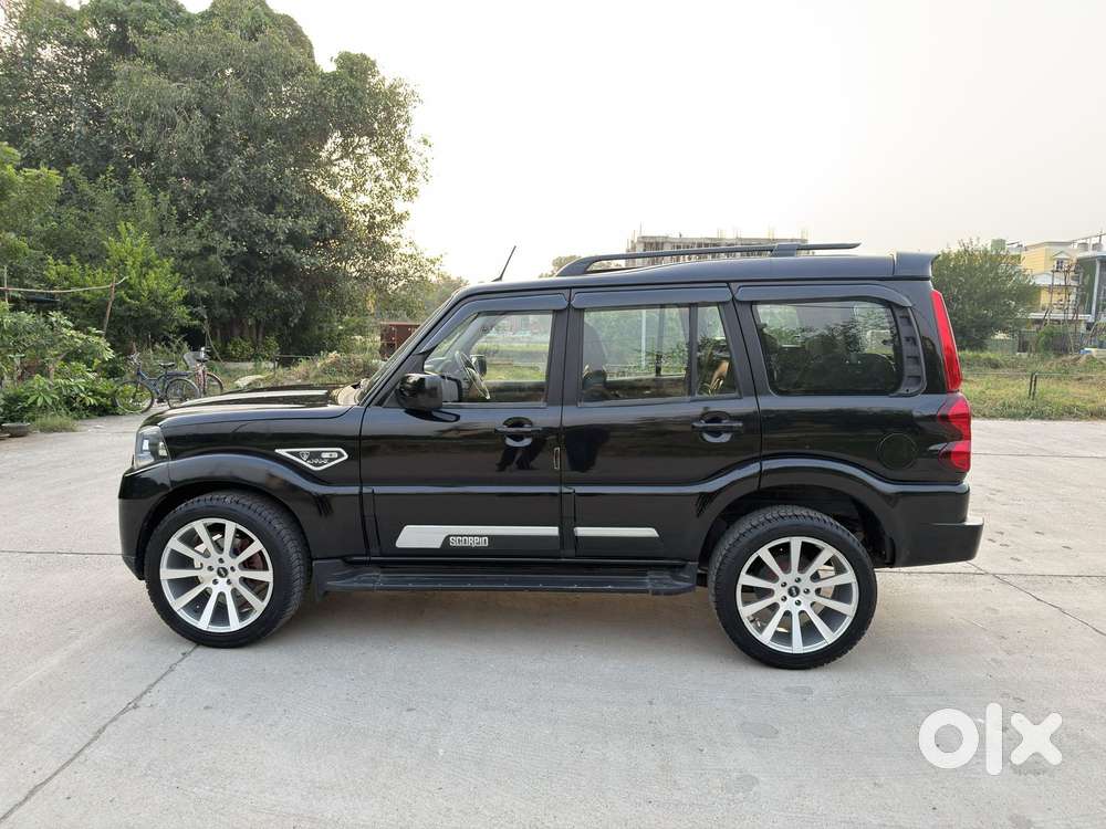 Mahindra Scorpio Classic 2.2 S 11 Mt 7 Cc, 2023, Diesel