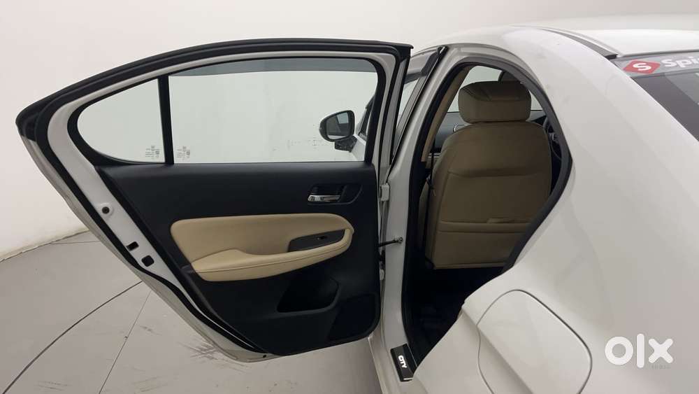 Honda City 1.5 Zx I-vtec Mt, 2022, Petrol