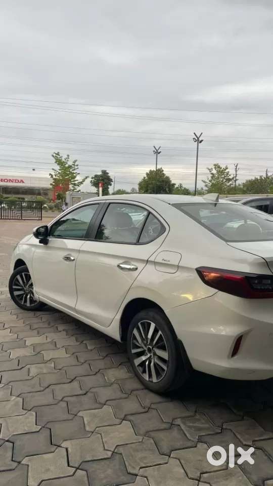 Honda City Zx Petrol Mt, 2022, Petrol