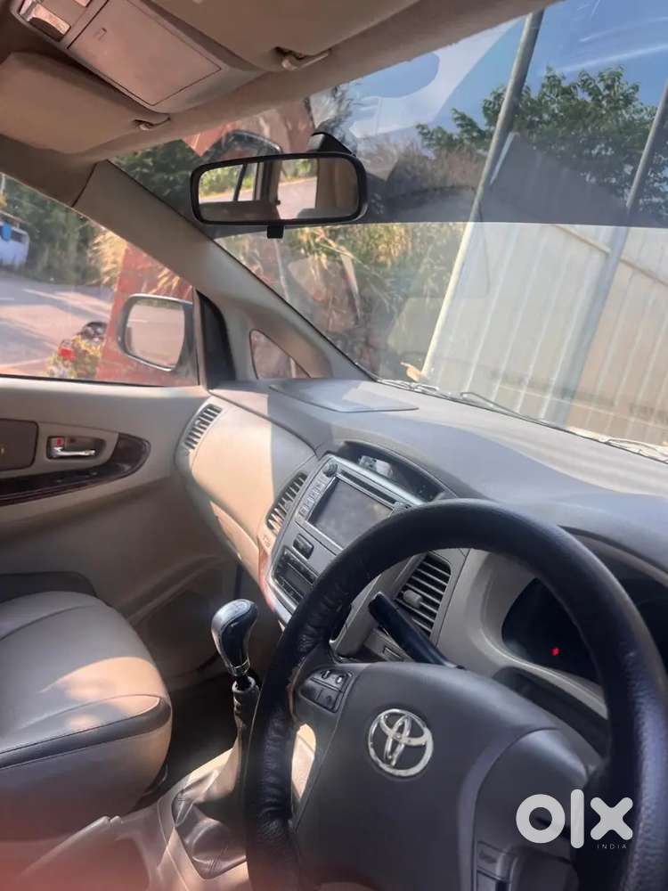 Toyota Innova Diesel 2012