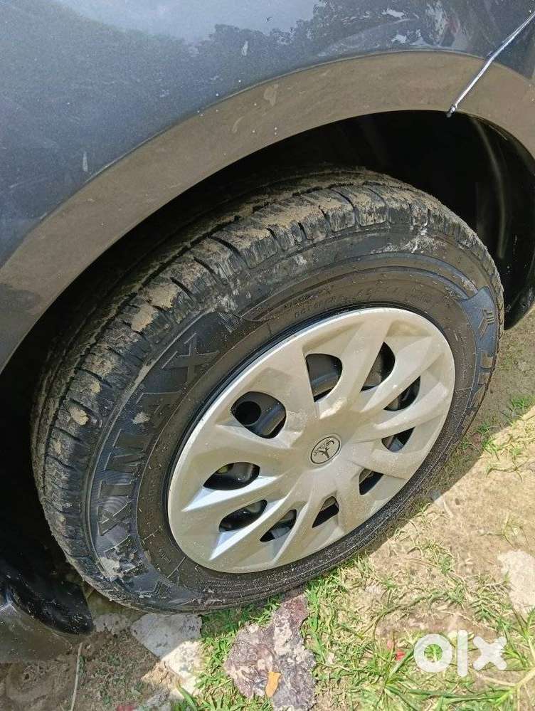 Maruti Suzuki Swift Vxi + Manual, 2017, Petrol