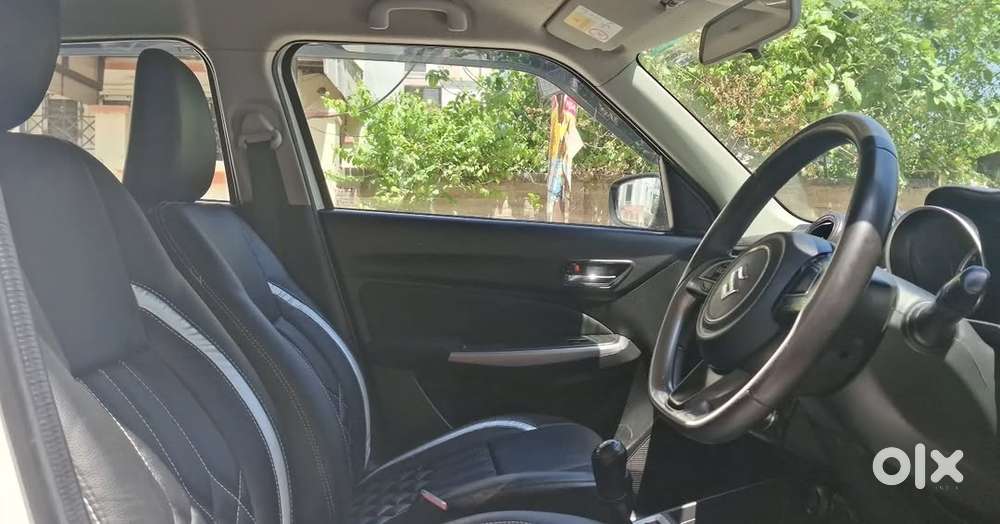 Maruti Suzuki Swift 1.3 Zxi, 2023, Petrol