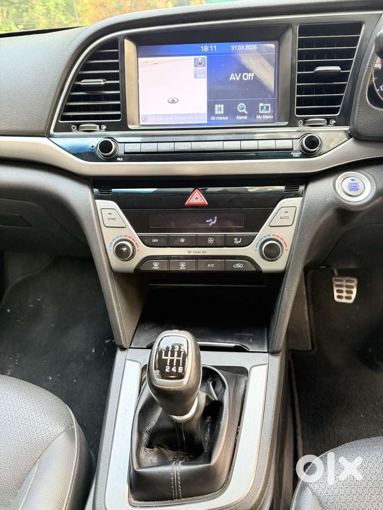 Hyundai New Elantra [2016-2019] 1.6 Crdi Sx (o) Mt, 2018, Diesel