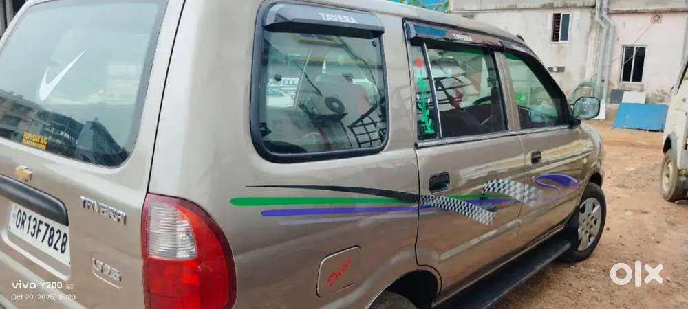 Chevrolet Tavera 2010 Diesel 117000 Km Driven
