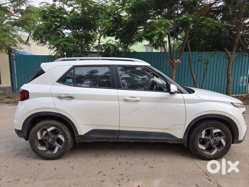 Hyundai Venue Sx (o) Mt 1.5 Diesel, 2020, Diesel