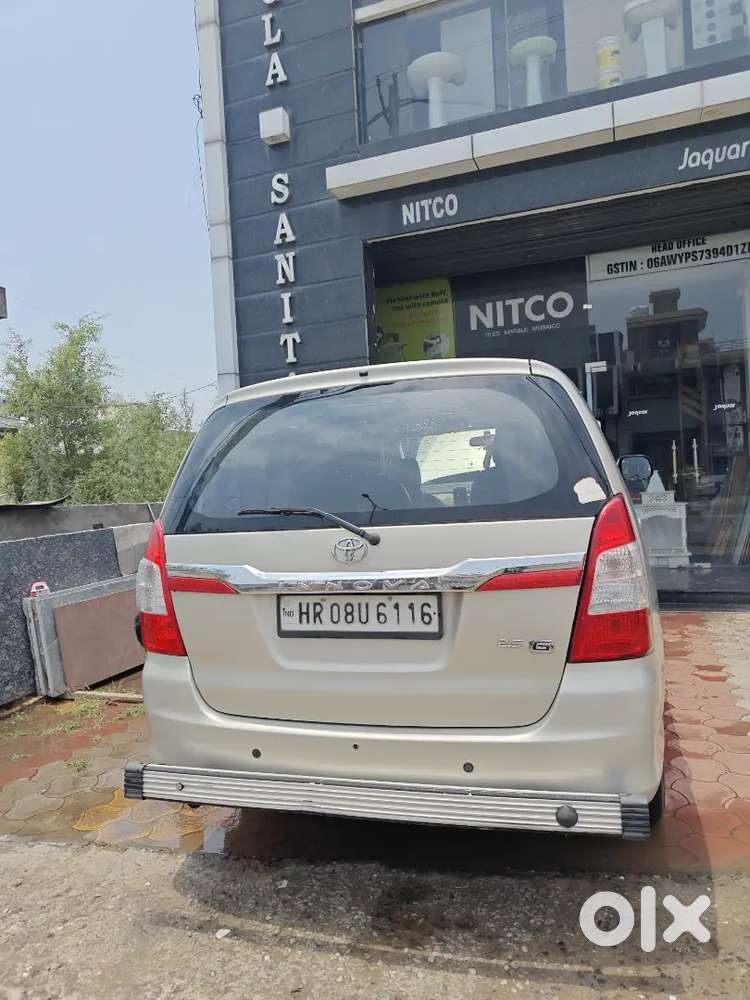 Toyota Innova 2015 Diesel Well Maintained