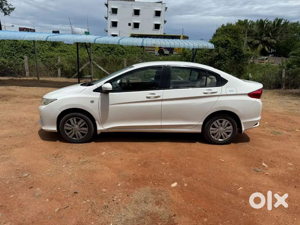 Well Maintained Car Proper Company Service Record