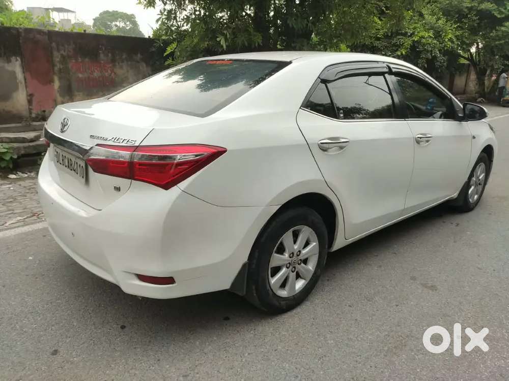 Toyota Corolla Altis 2015