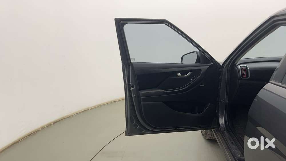 Hyundai Creta Sx (o) 1.5 Petrol Cvt Knight, 2023, Petrol