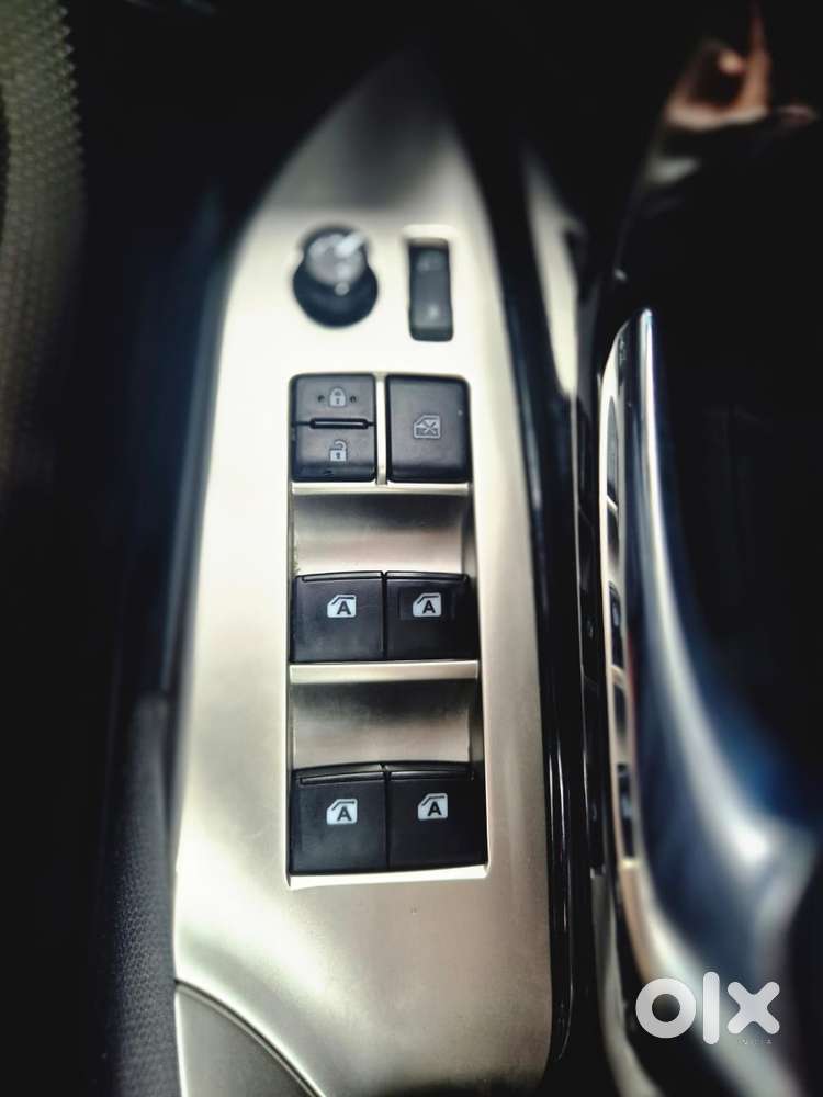 Toyota Innova Crysta 2.4 V, 2023, Diesel