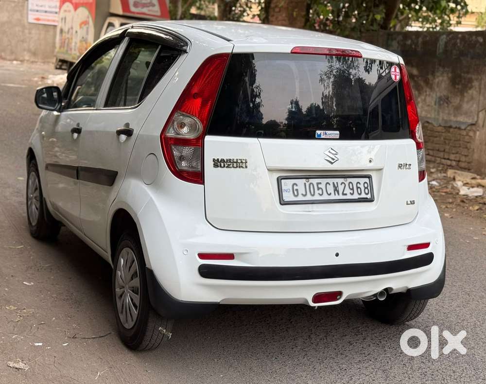 Maruti Suzuki Ritz Lxi, 2010, Petrol
