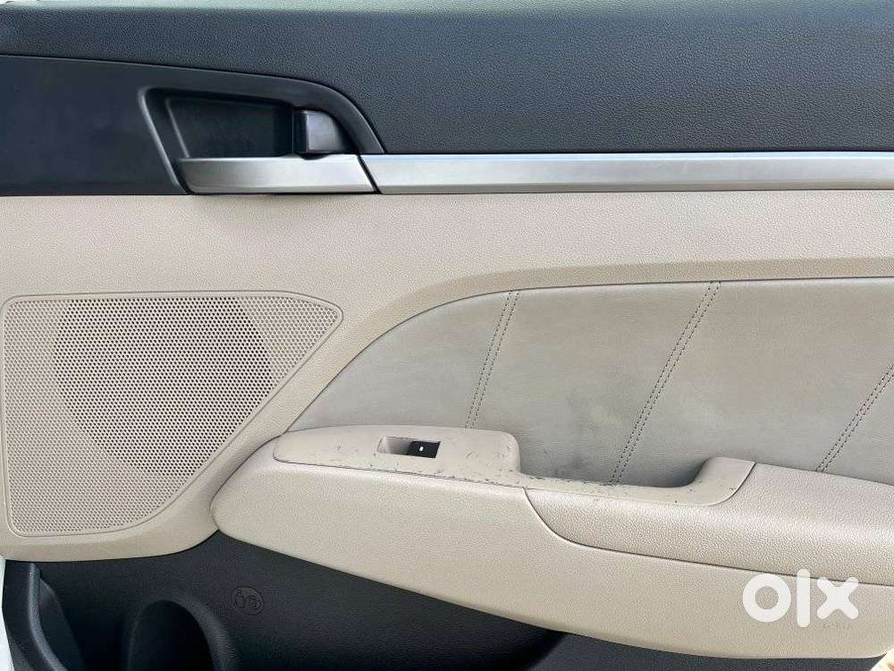 Hyundai Elantra Crdi Leather, 2021, Diesel