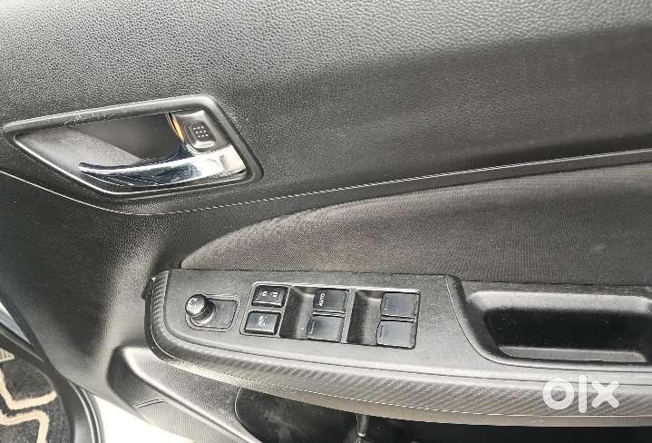 Maruti Suzuki Swift Vxi, 2018, Petrol