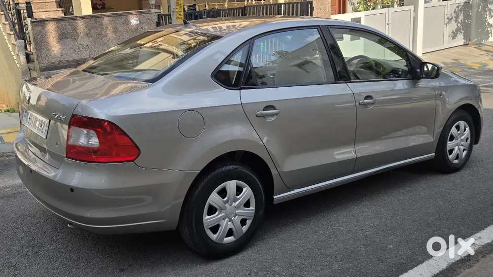 Skoda Rapid Ambition 1.6 Tdi Cr, 2012 Diesel