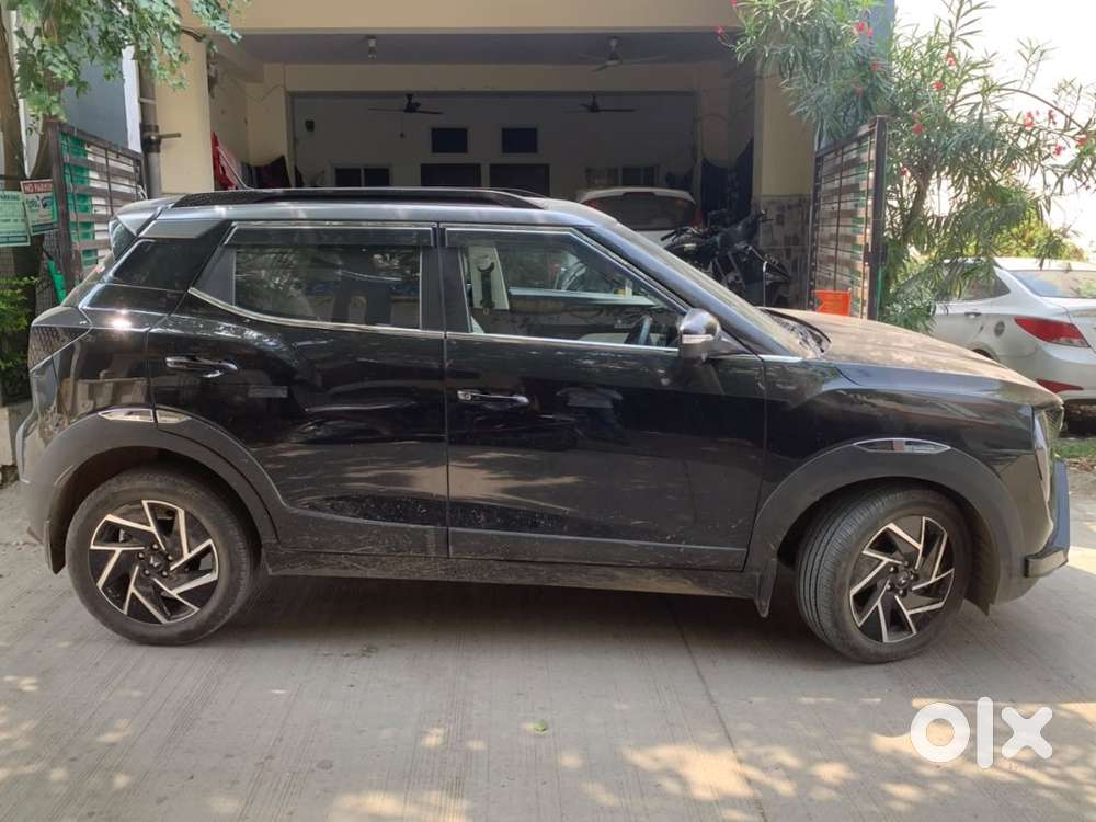 Mahindra Xuv300 Petrol 2025