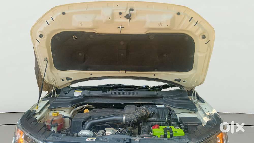 Mahindra Xuv300 W8 Diesel, 2022, Diesel
