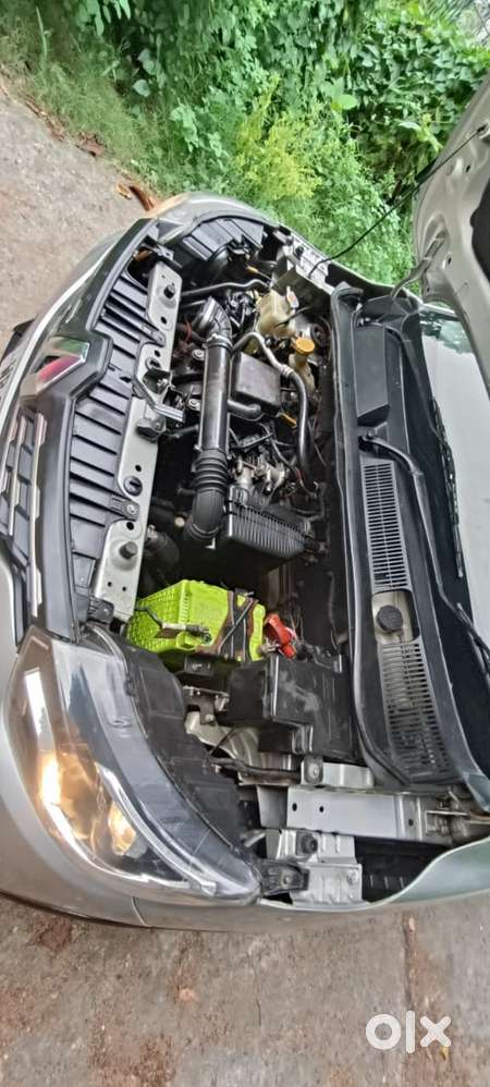 Renault Triber Rxl, 2021, Petrol