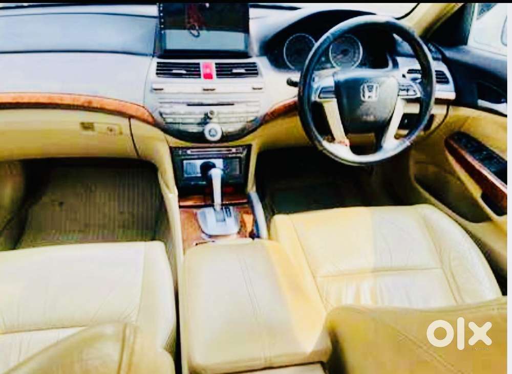 Honda Accord 2.4 Elegance Automatic, 2011, Petrol