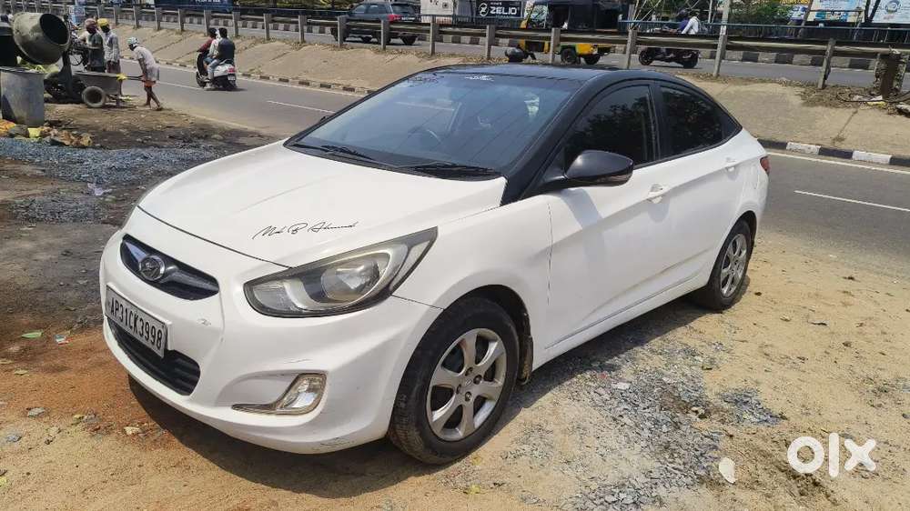 Hyundai Verna Fluidic 2013