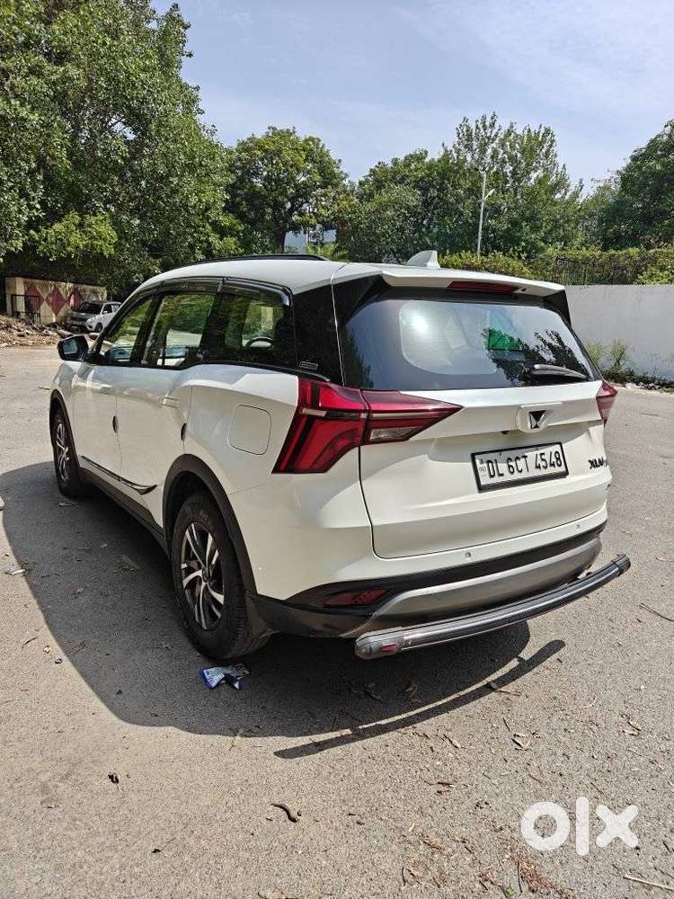 Mahindra Xuv700 2.0 Ax 5 Petrol Mt Str, 2023, Petrol