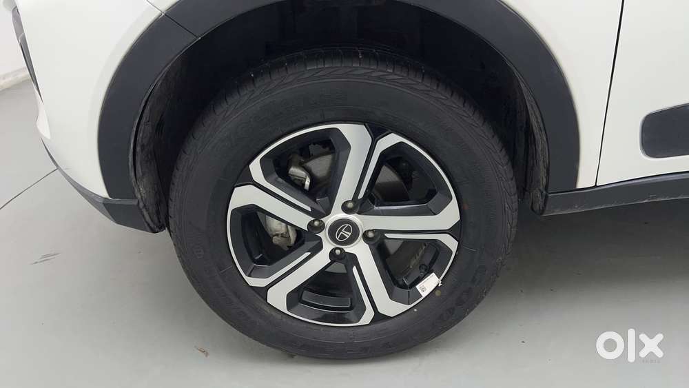 Tata Nexon 1.2 Revotron Xz Plus (s), 2023, Petrol