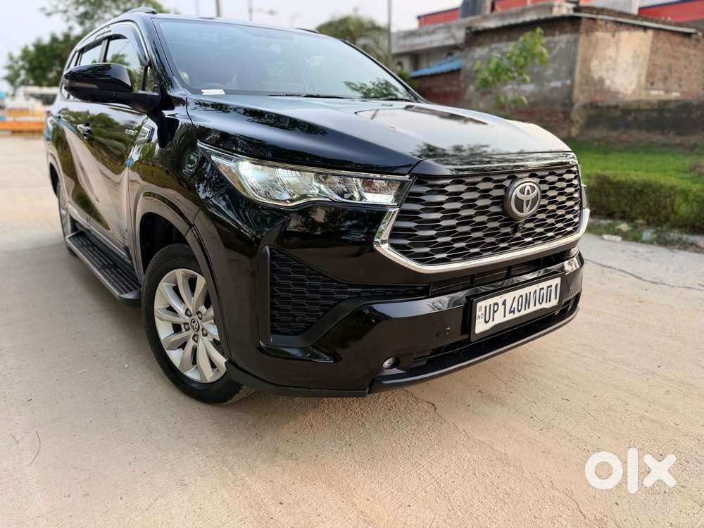 Toyota Innova Hycross 2.0 Vx (o) Hybrid 7 Str, 2025, Cng & Hybrids