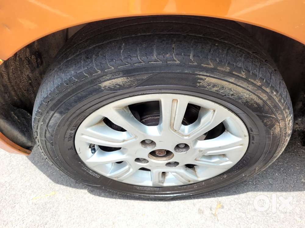 Tata Tiago 1.2 Revotron Xza, 2017, Petrol