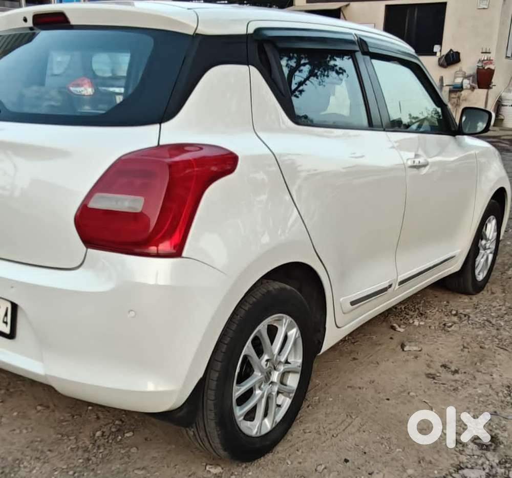 Maruti Suzuki Swift Vvt Zxi, 2019, Cng & Hybrids