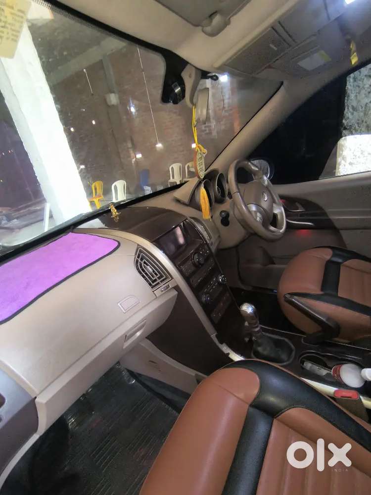 Xuv 500 W10 Selling
