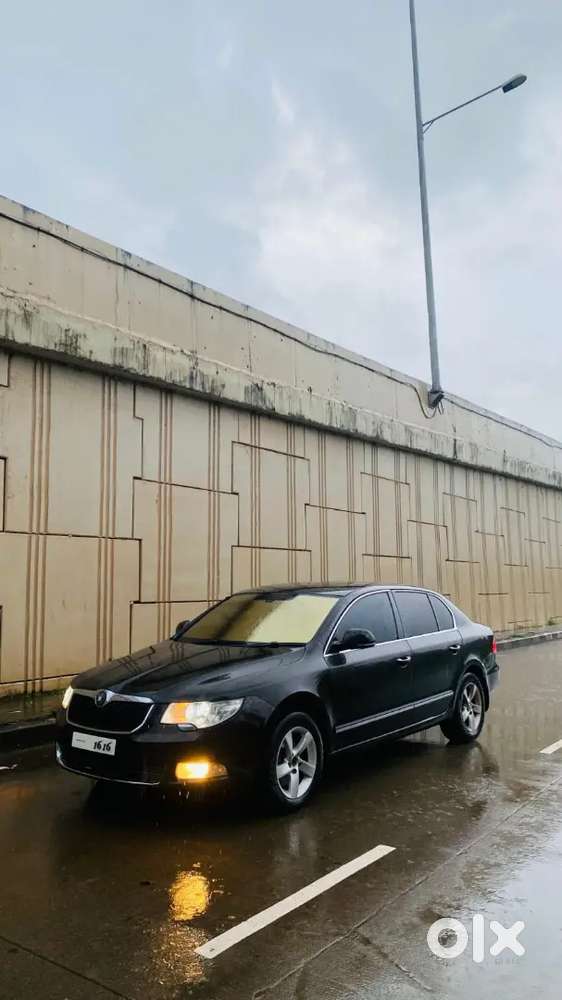 Skoda Superb 2013 Diesel Automatic  2nd Owner  Well Maintained