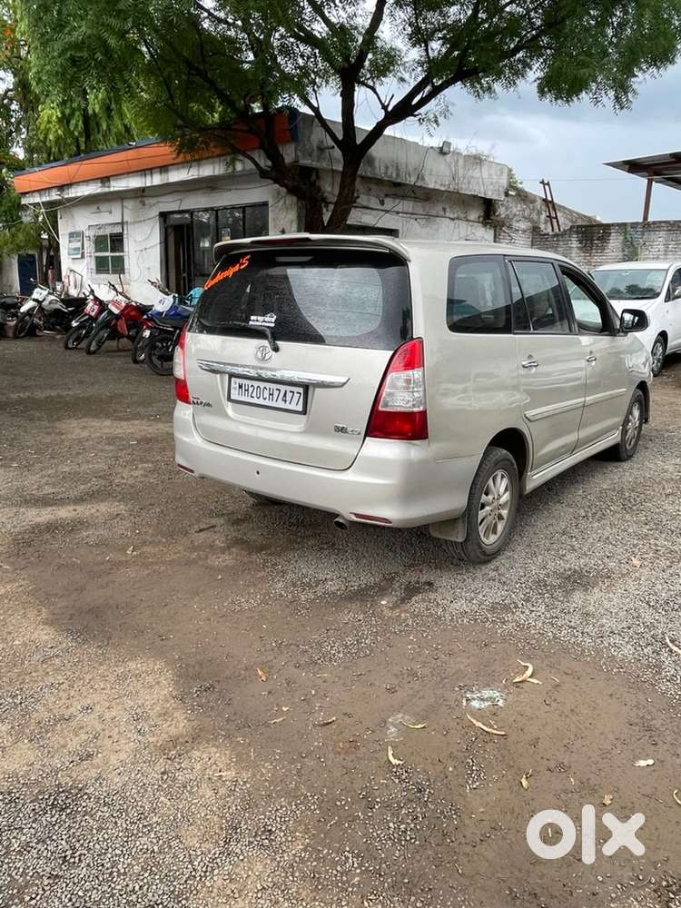 Toyota Innova Diesel 2012 Car
